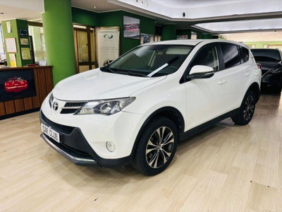 Toyota Rav4 D-4D 4WD Style White Ed.
