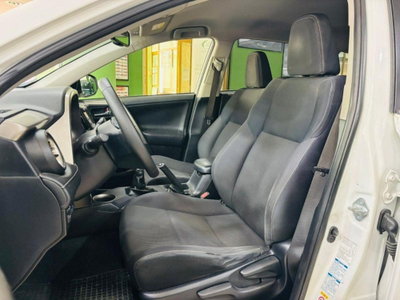 Toyota Rav4 D-4D 4WD Style White Ed. (12)
