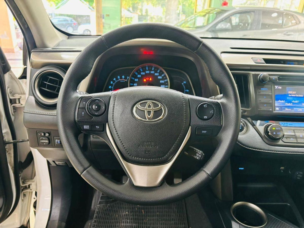 Toyota Rav4 D-4D 4WD Style White Ed. (15)
