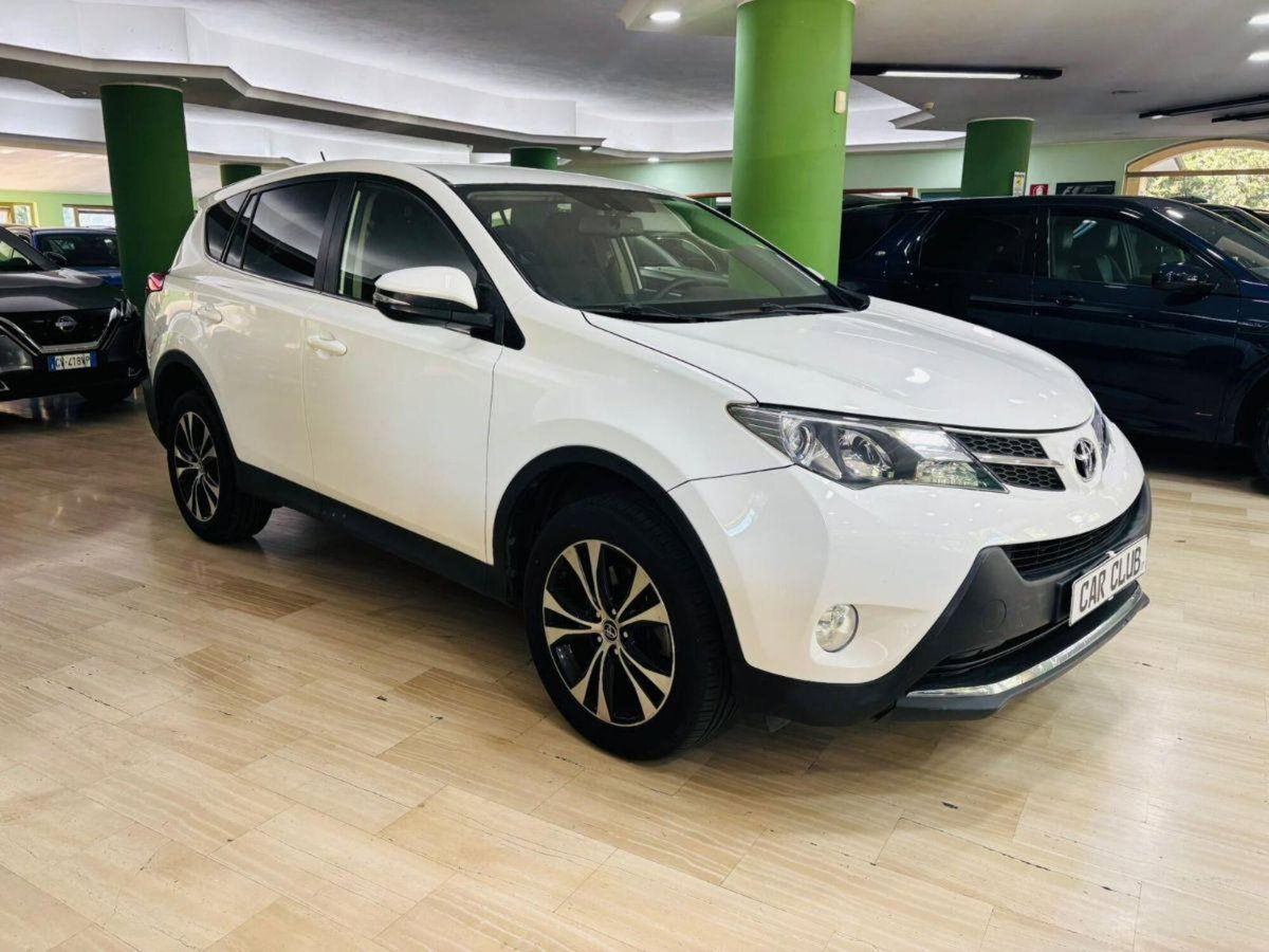 Toyota Rav4 D-4D 4WD Style White Ed. (3)