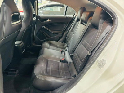 Mercedes-Benz Classe A 200 d Automatic Sport (13)