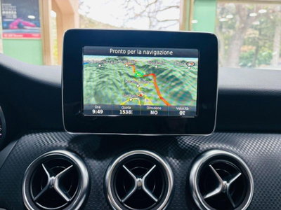 Mercedes-Benz Classe A 200 d Automatic Sport (19)