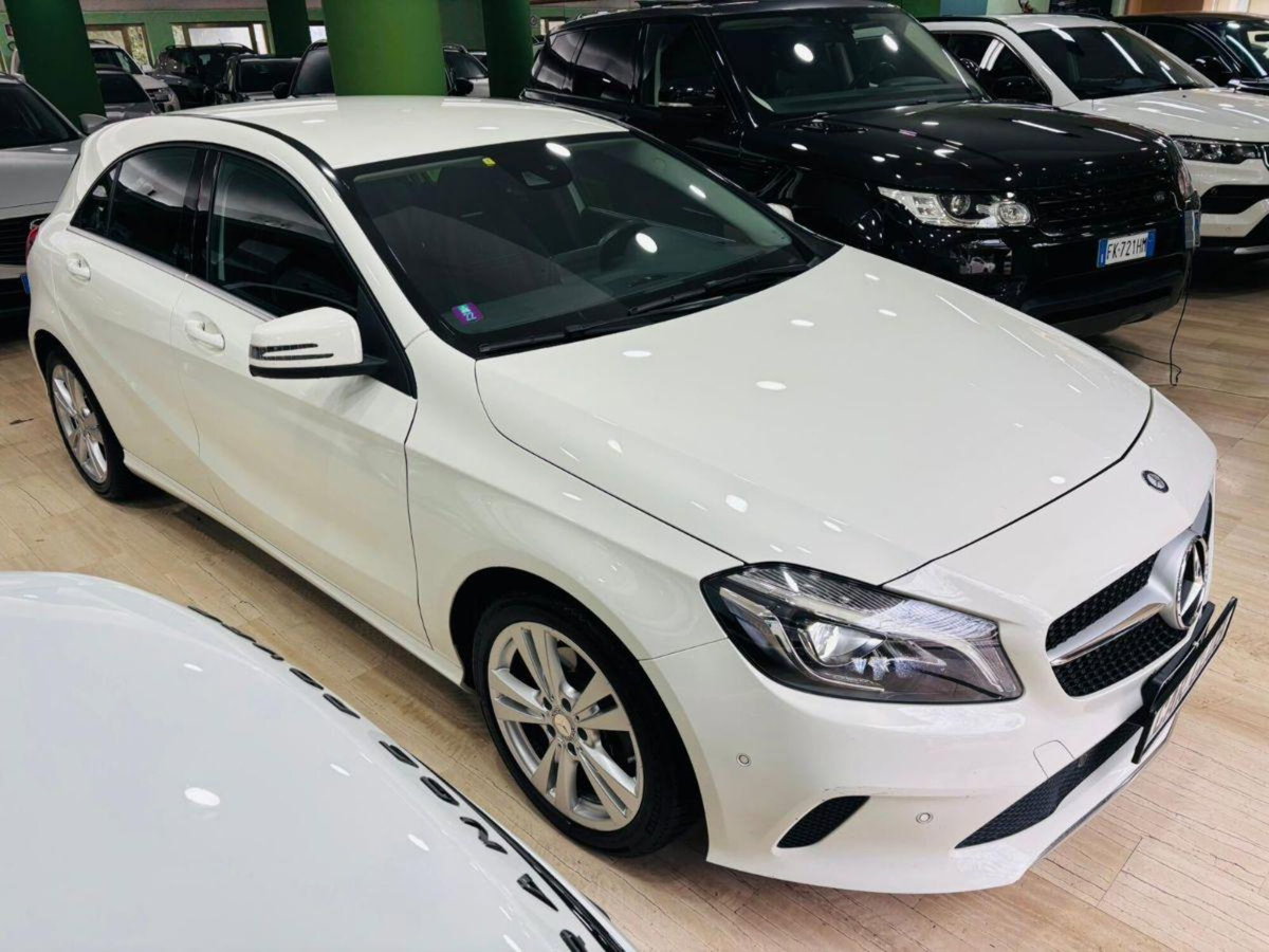 Mercedes-Benz Classe A 200 d Automatic Sport (3)
