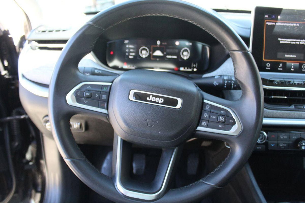 Jeep Compass 1.6 Multijet II 2WD Limited (13)