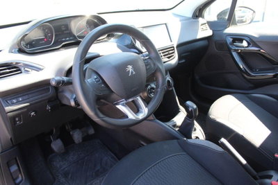 Peugeot 208 82 5p. GPL Allure (10)