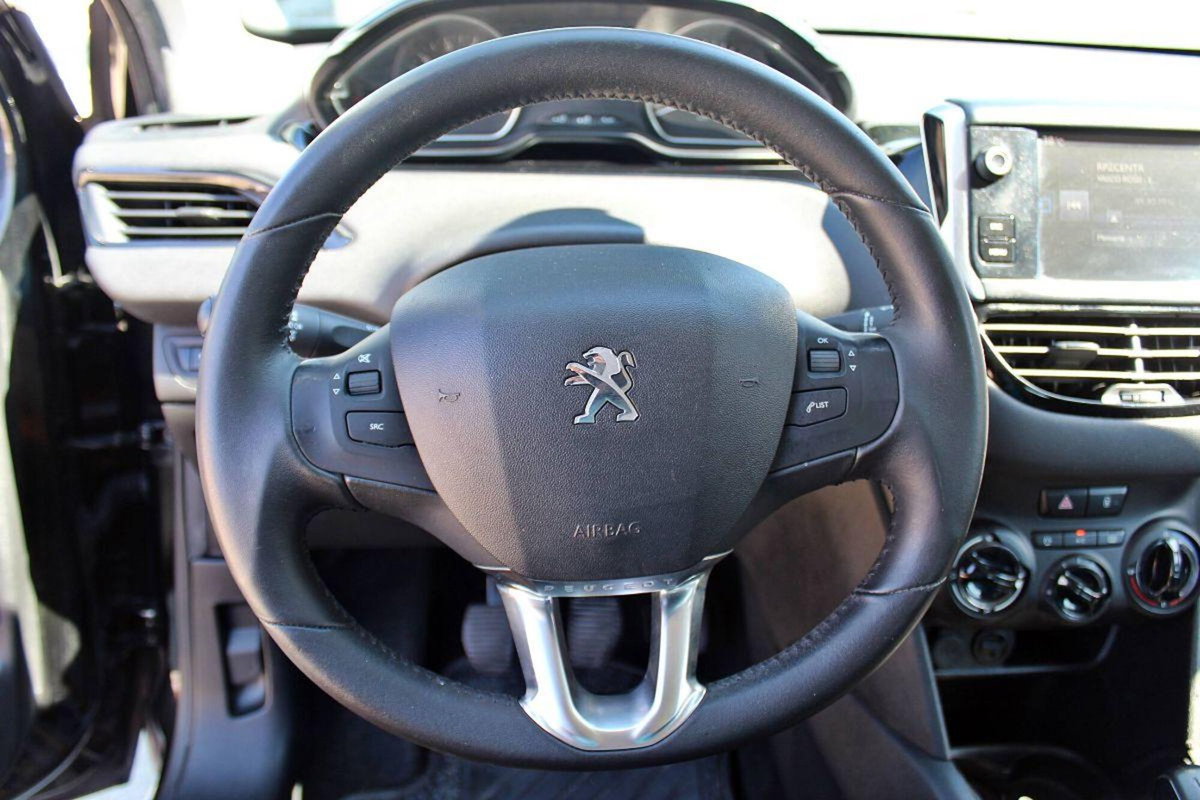 Peugeot 208 82 5p. GPL Allure (11)