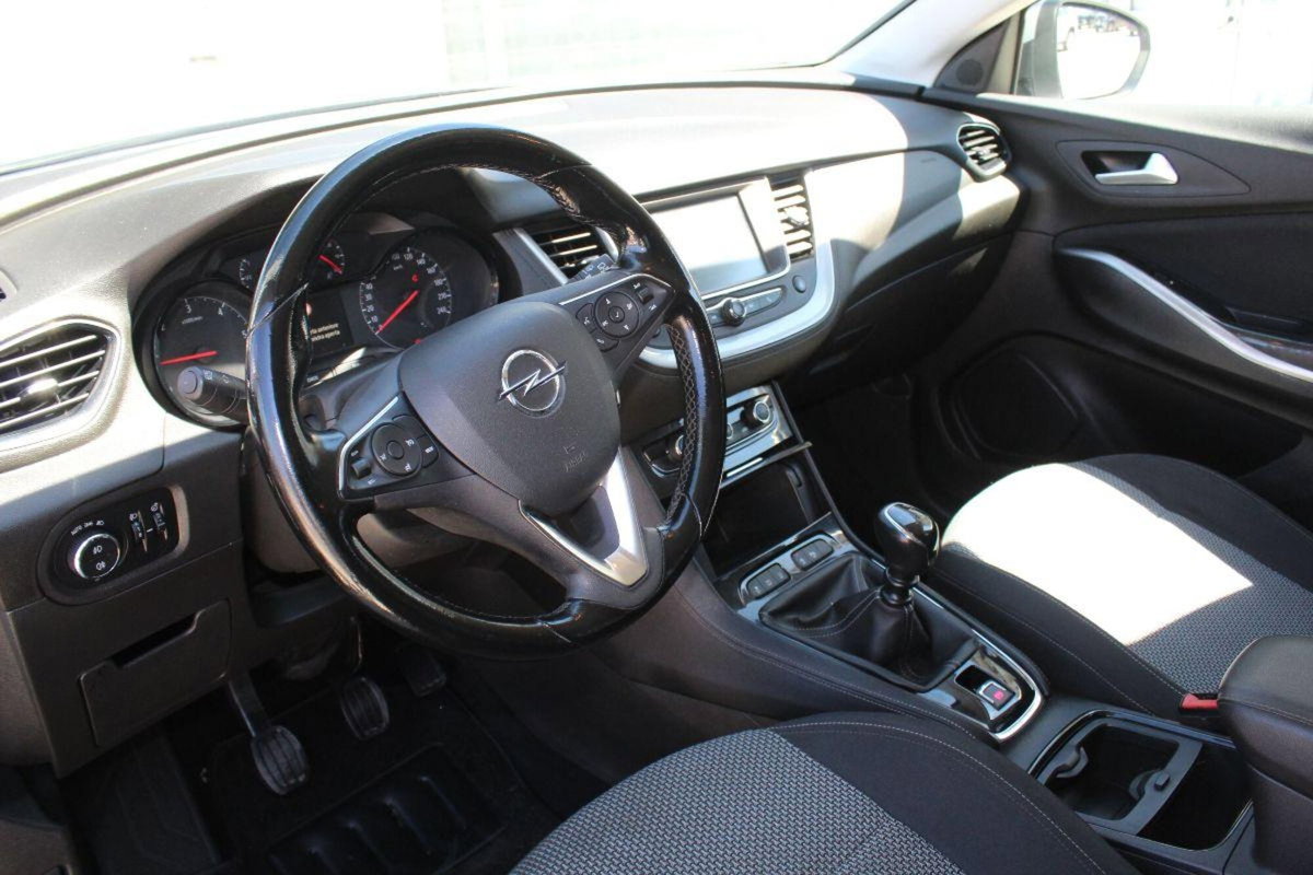Opel Grandland X 1.6 diesel Ecotec Start&Stop Innovation (10)