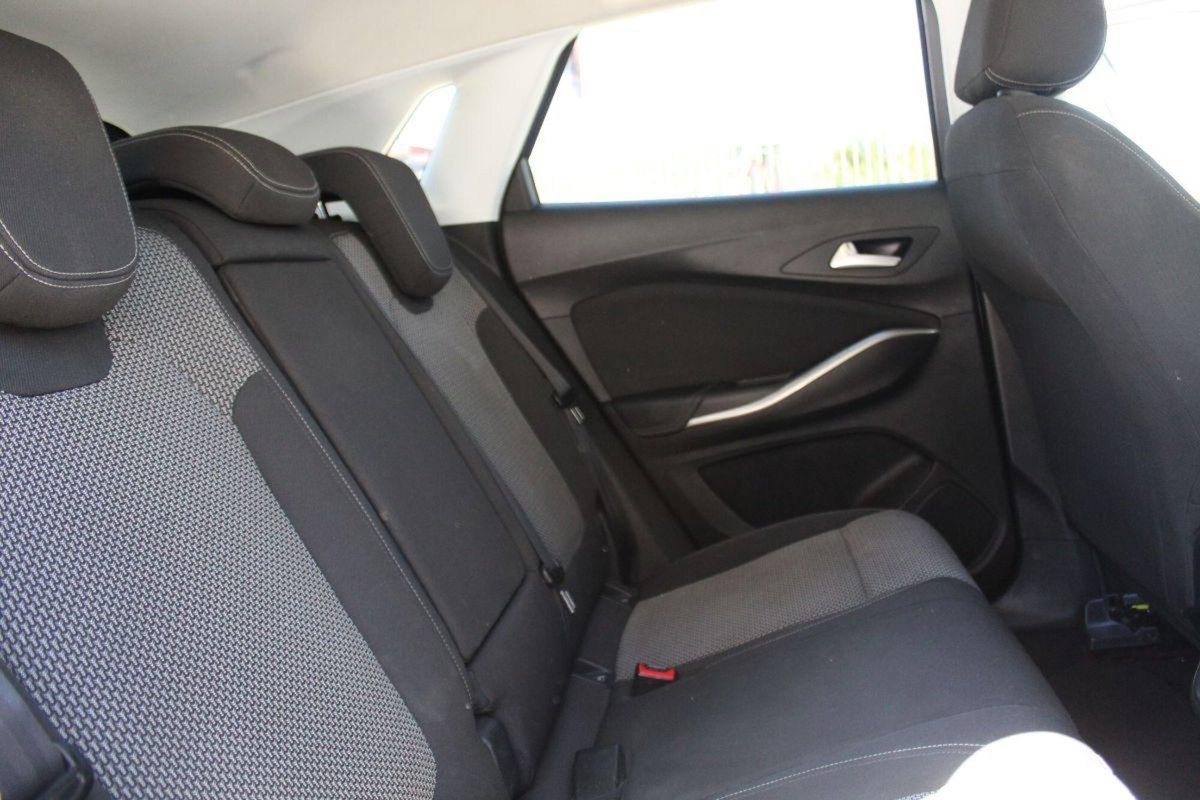 Opel Grandland X 1.6 diesel Ecotec Start&Stop Innovation (16)