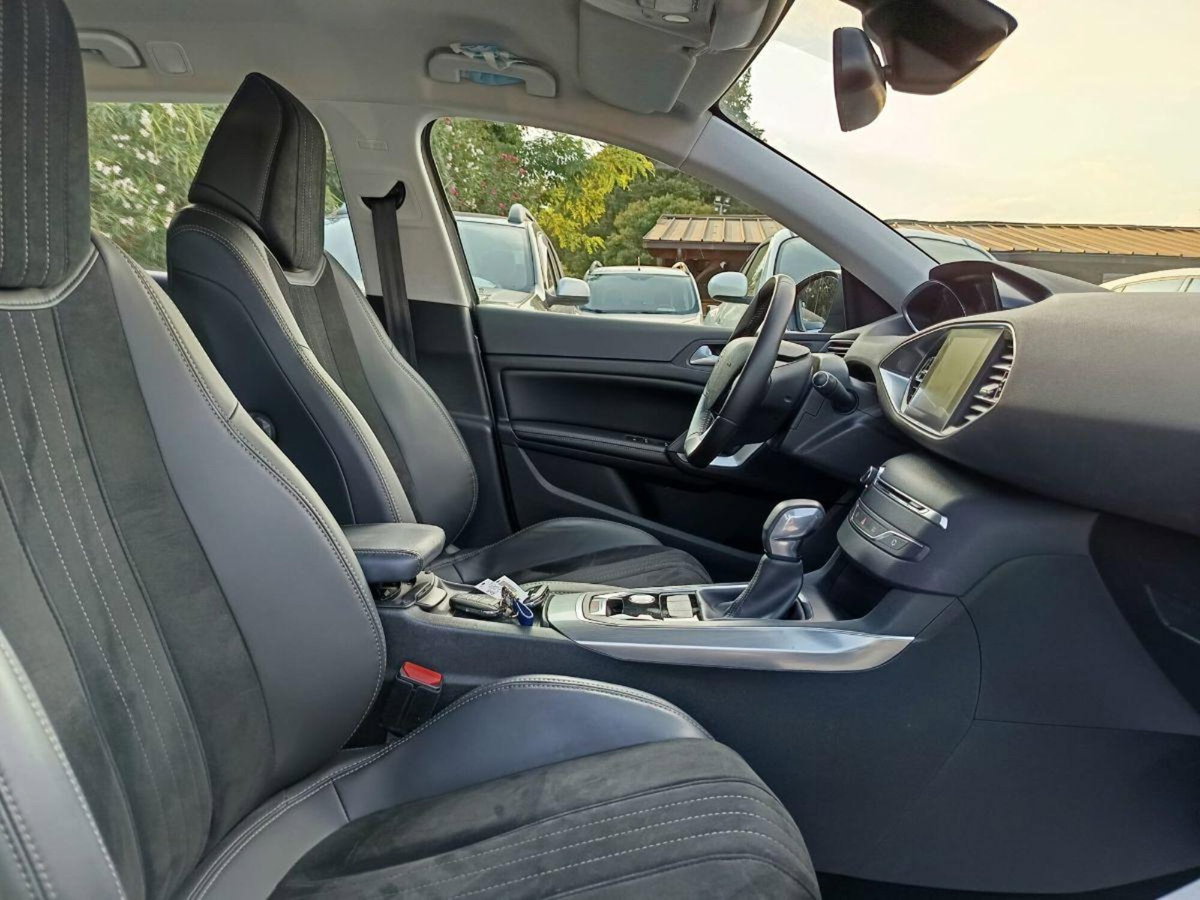 Peugeot 308 SW BlueHDi 120 S&S EAT6 Allure (12)
