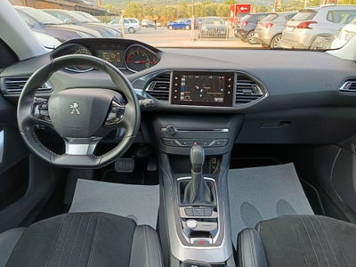 Peugeot 308 SW BlueHDi 120 S&S EAT6 Allure (16)