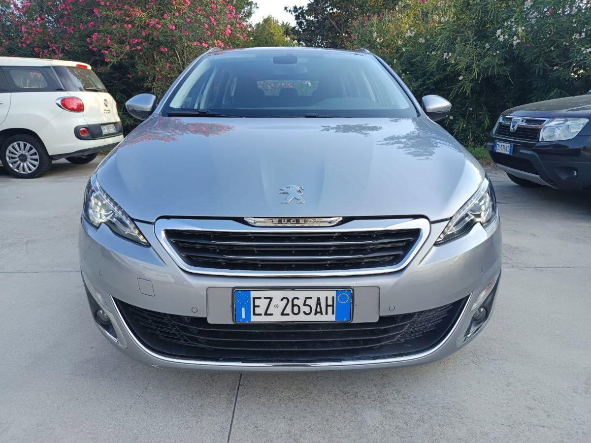 Peugeot 308 SW BlueHDi 120 S&S EAT6 Allure (3)