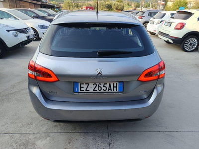 Peugeot 308 SW BlueHDi 120 S&S EAT6 Allure (9)