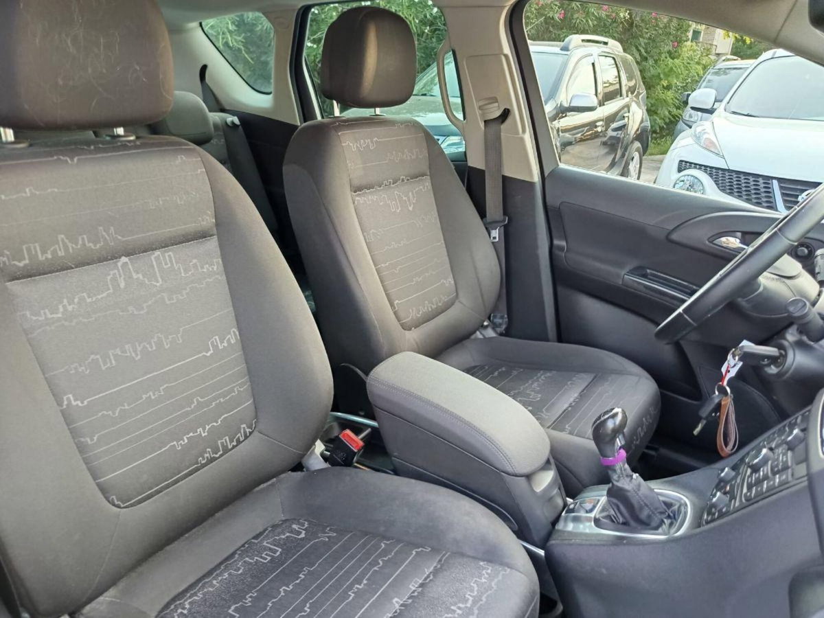 Opel Meriva 1.4 100CV Cosmo (10)