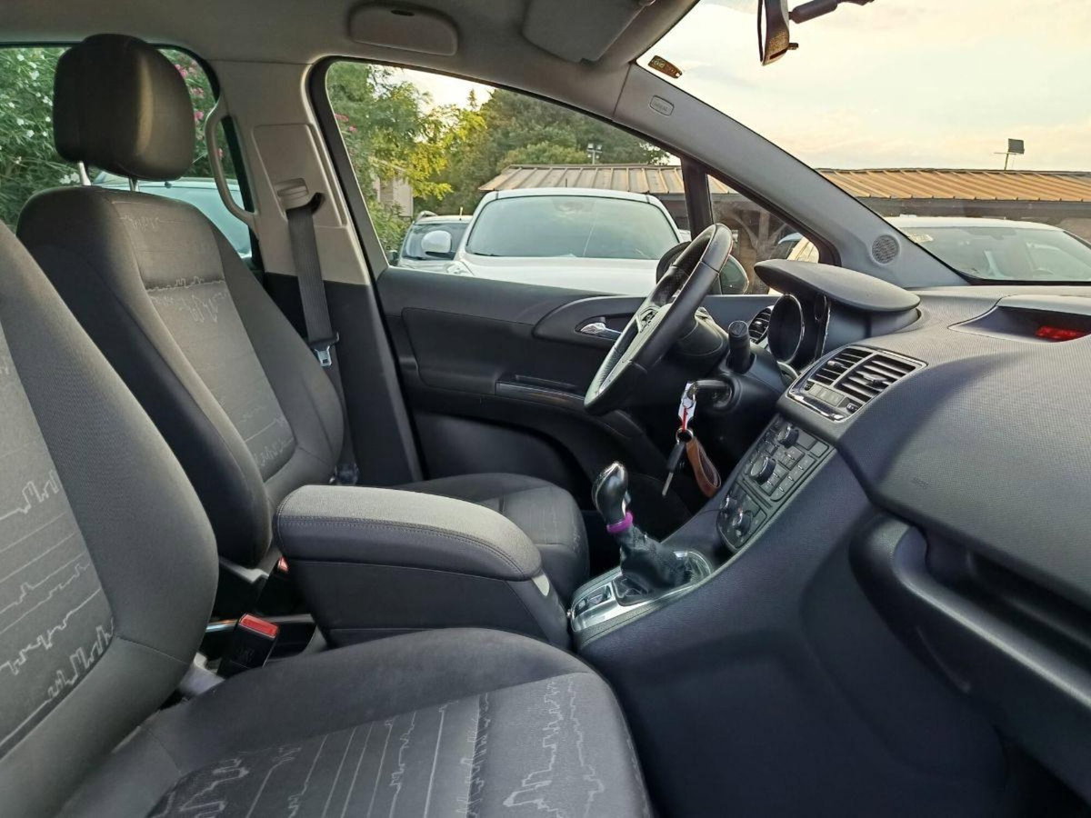 Opel Meriva 1.4 100CV Cosmo (11)
