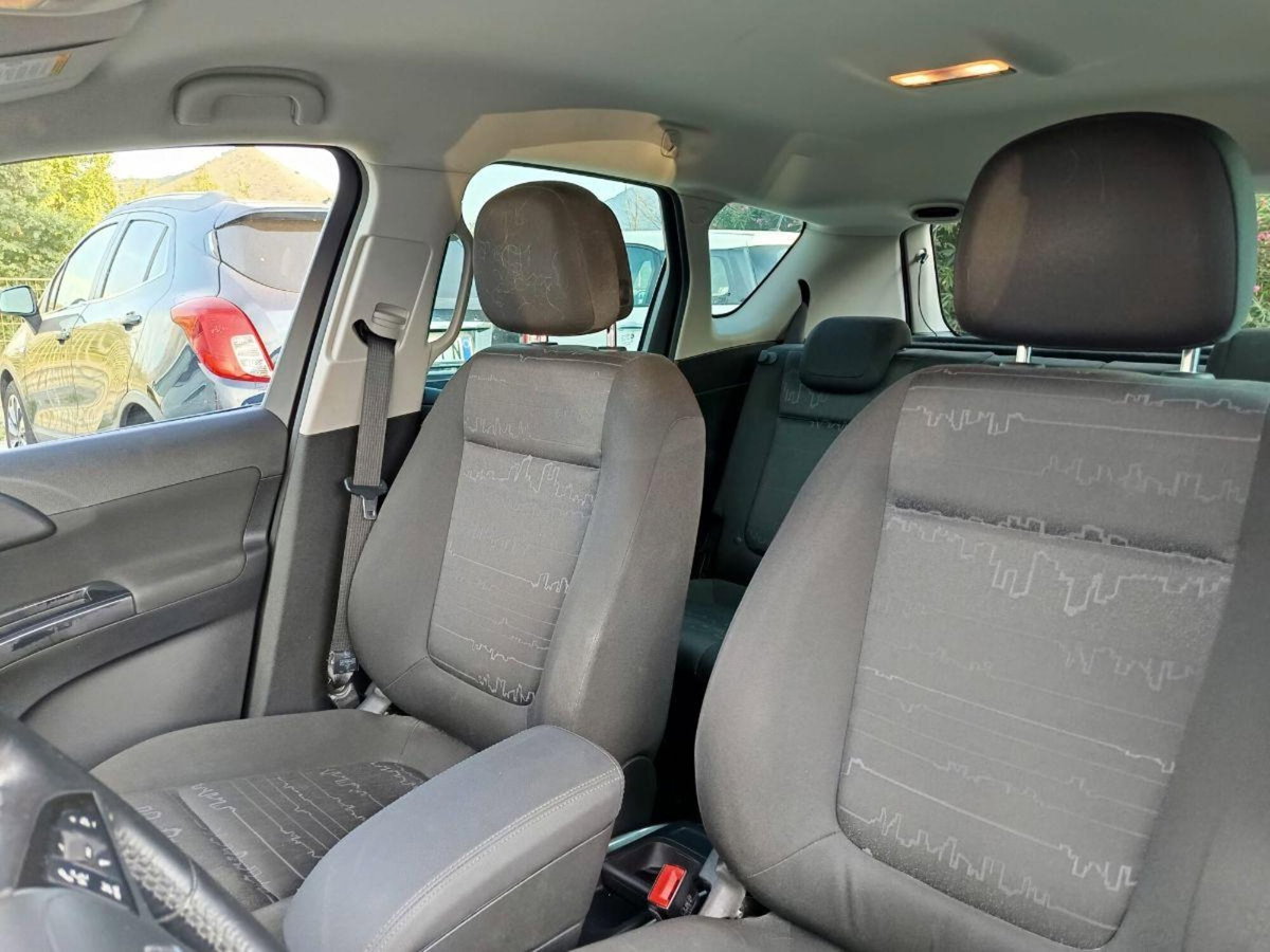 Opel Meriva 1.4 100CV Cosmo (16)