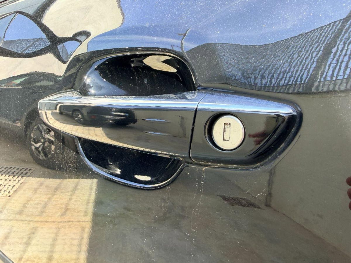 Citroen C3 PureTech 110 S&S Shine (4)