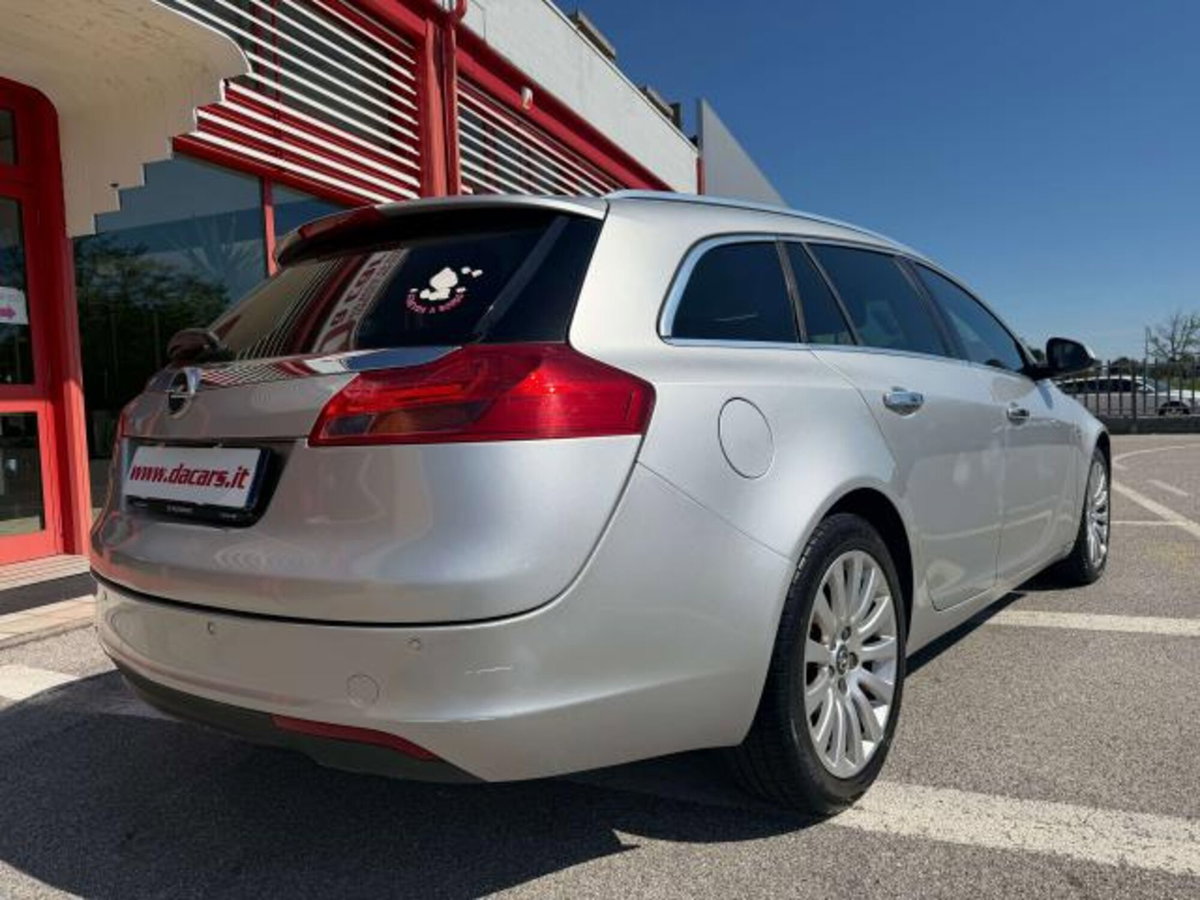 Opel Insignia Station Wagon CDTI 160CV Sports Elective (11)