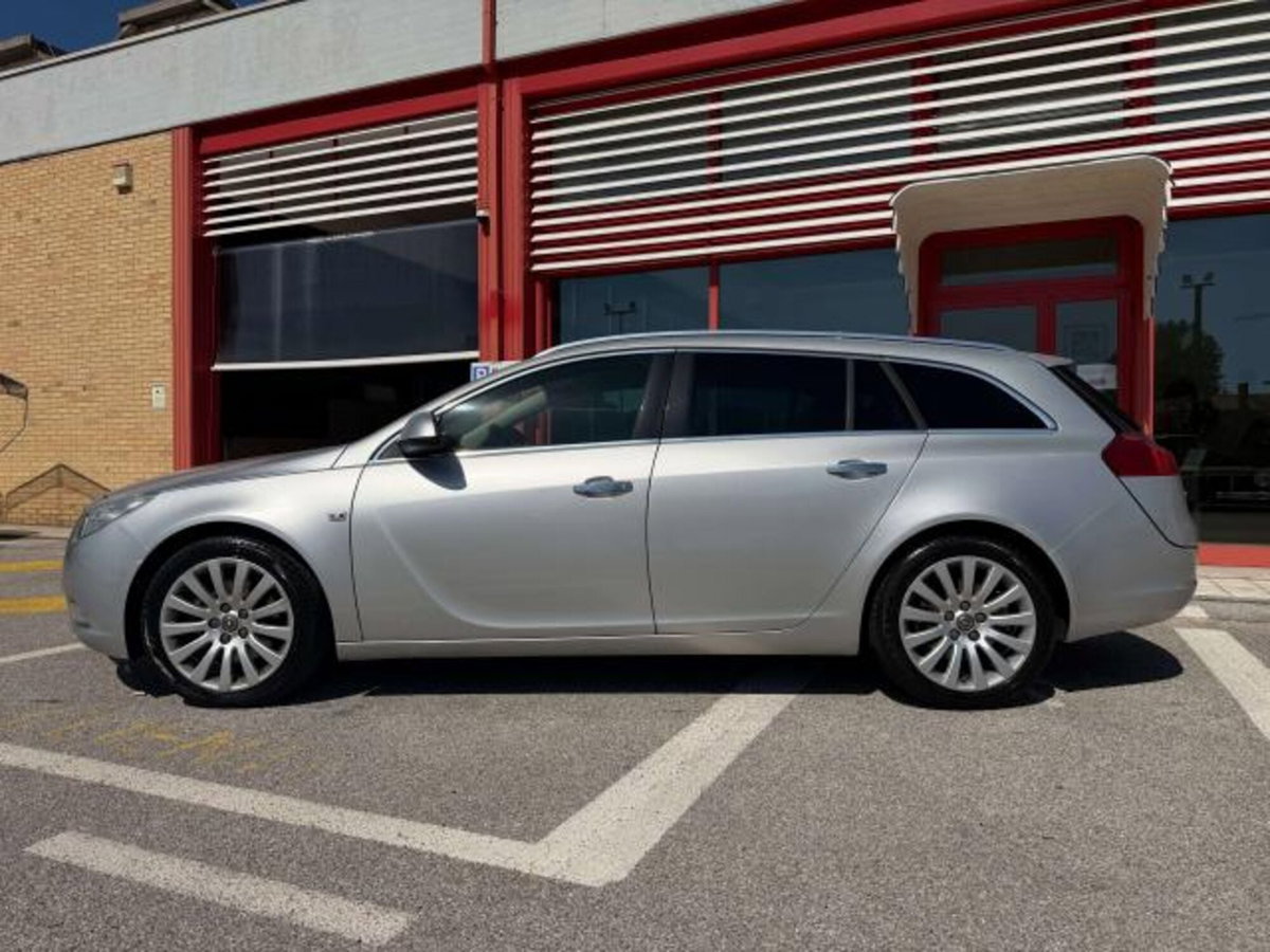 Opel Insignia Station Wagon CDTI 160CV Sports Elective (3)