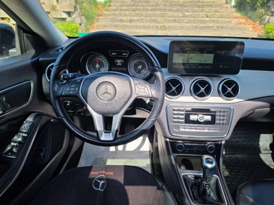 Mercedes-Benz CLA 200 CDI Premium (17)