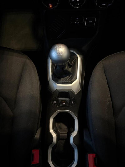 Jeep Renegade 1.6 Mjt 120 CV Limited (16)
