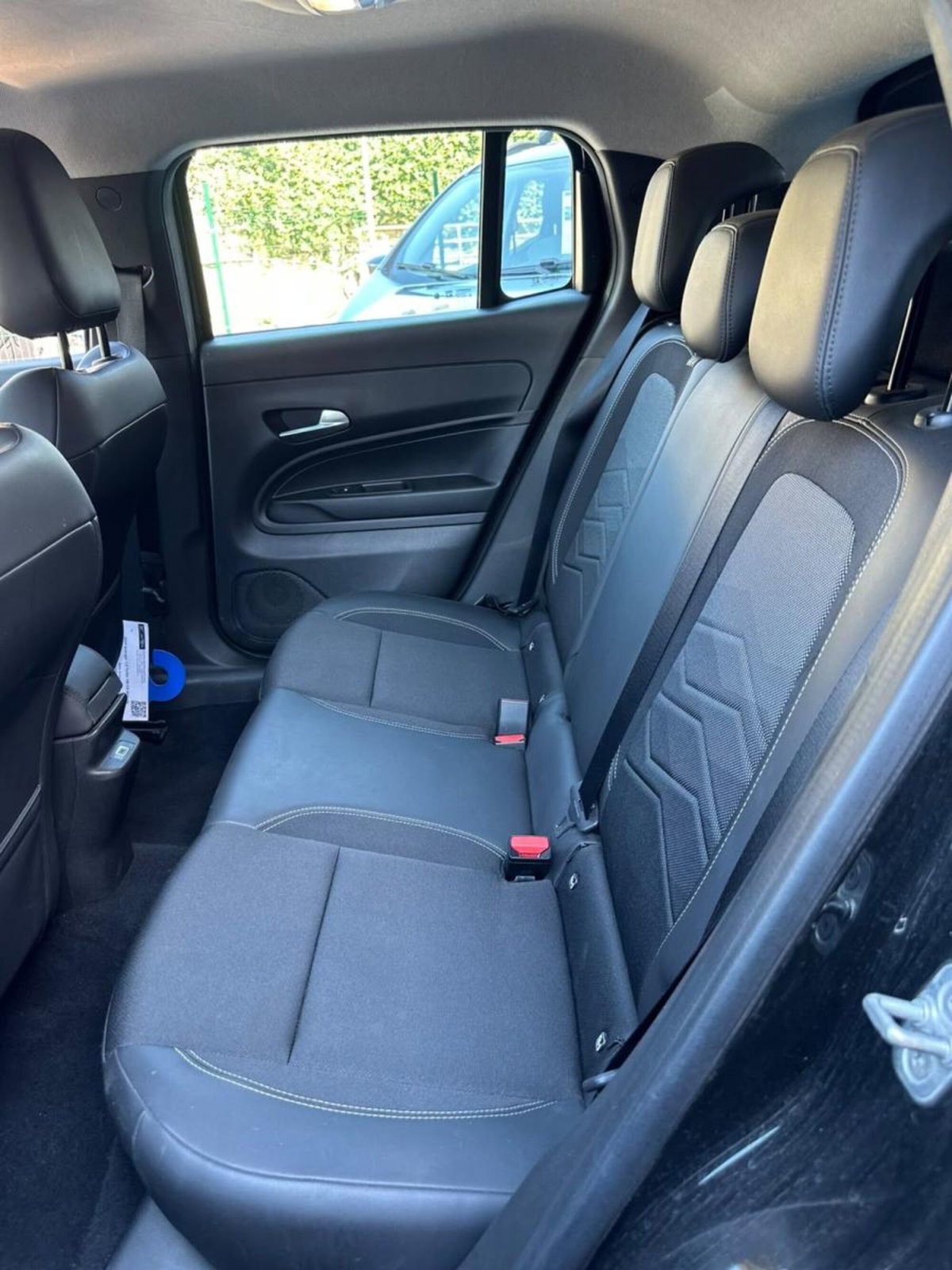 Jeep Avenger 1.2 turbo Altitude fwd 100cv (10)