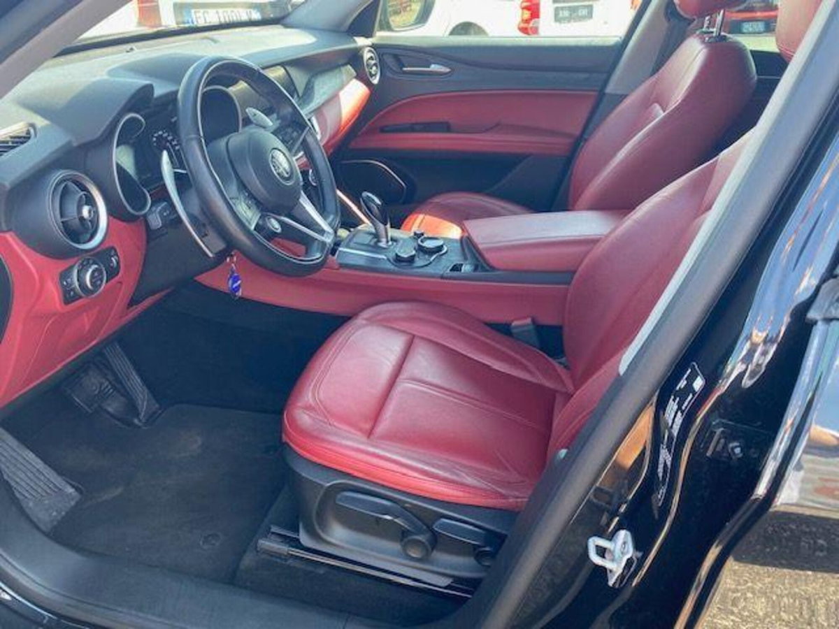 Alfa Romeo Stelvio Stelvio 2.2 Turbodiesel 190 CV AT8 Q4 Ti (10)