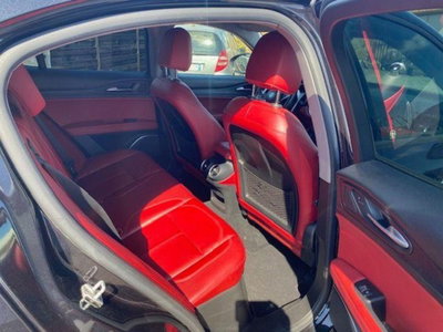 Alfa Romeo Stelvio Stelvio 2.2 Turbodiesel 190 CV AT8 Q4 Ti (11)