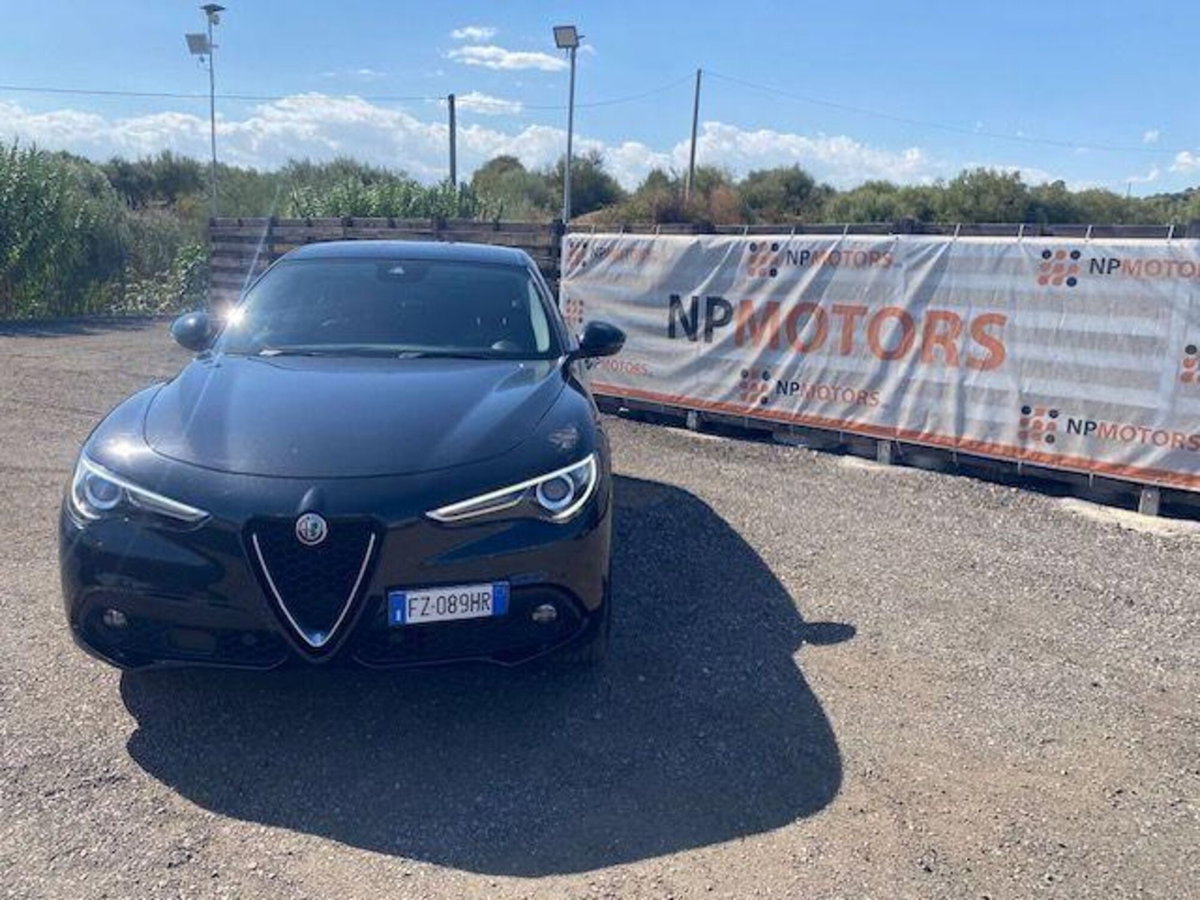 Alfa Romeo Stelvio Stelvio 2.2 Turbodiesel 190 CV AT8 Q4 Ti (2)