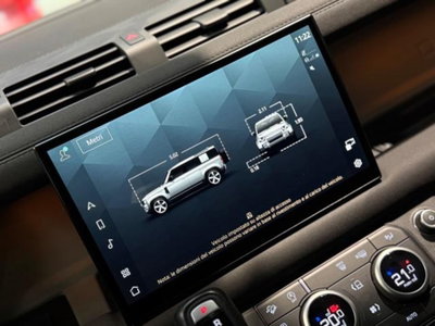 Land Rover Defender 110 3.0d i6 mhev XS Edition awd 250cv auto (18)