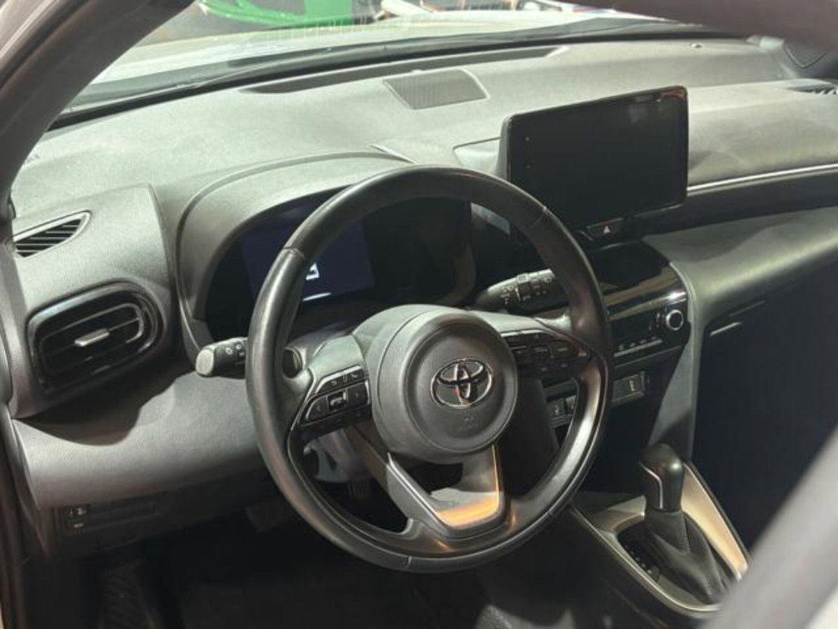 Toyota Yaris Cross 1.5h GR Sport Black Sky fwd 116cv e-cvt (8)