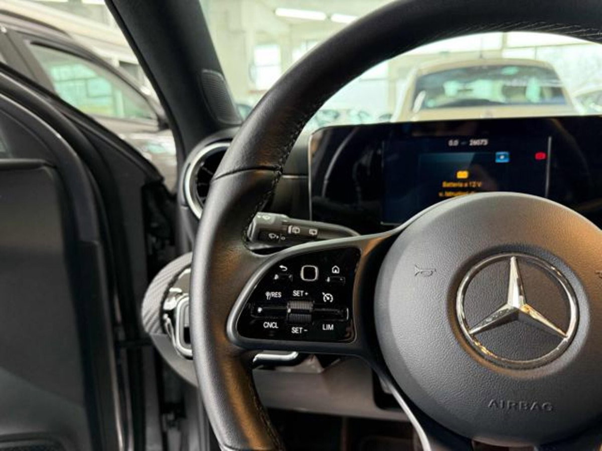 Mercedes-Benz Classe A Sedan 180 d Automatic 4p. Business (11)