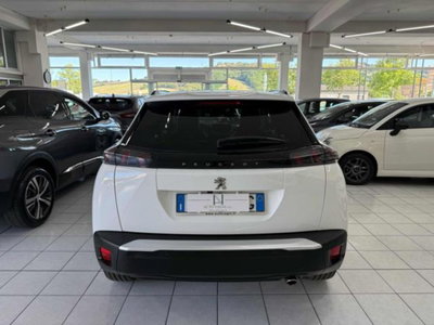Peugeot 2008 BlueHDi 110 S&S Allure Pack (5)