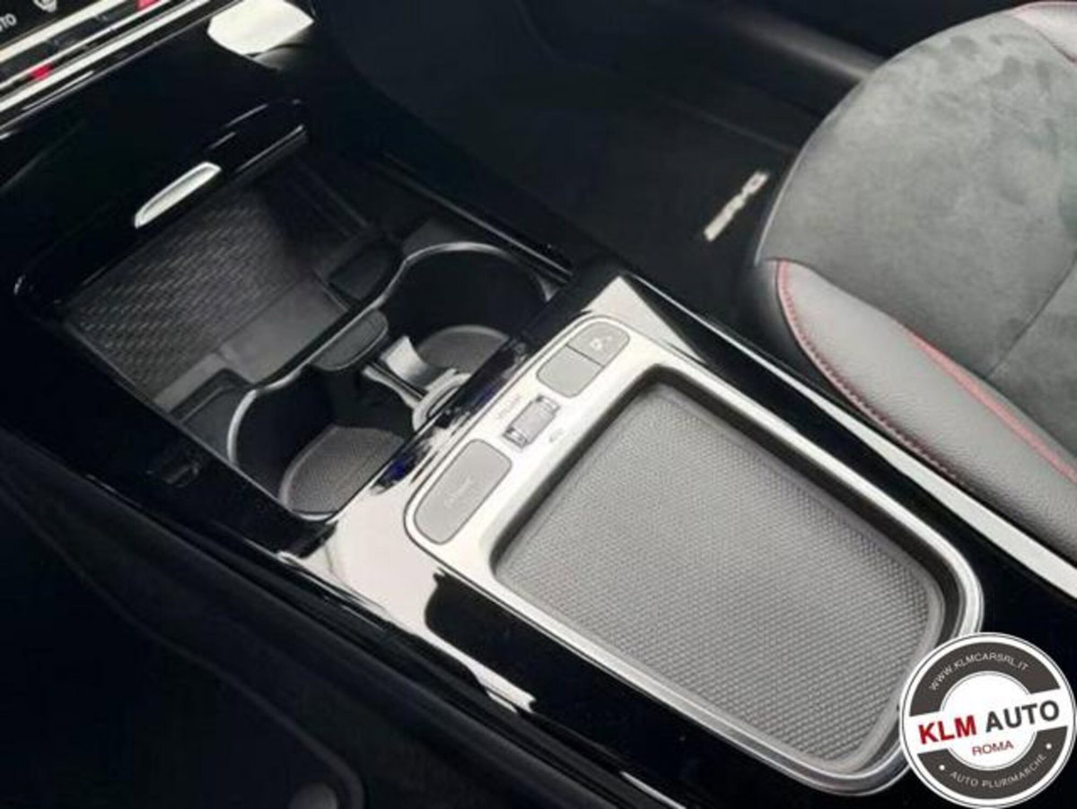 Mercedes-Benz Classe A 200 AMG Line Premium Plus auto (11)