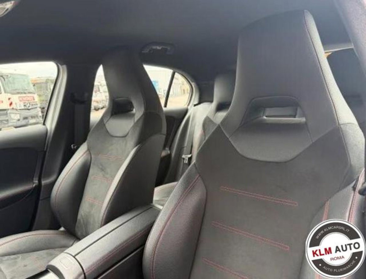 Mercedes-Benz Classe A 200 AMG Line Premium Plus auto (13)