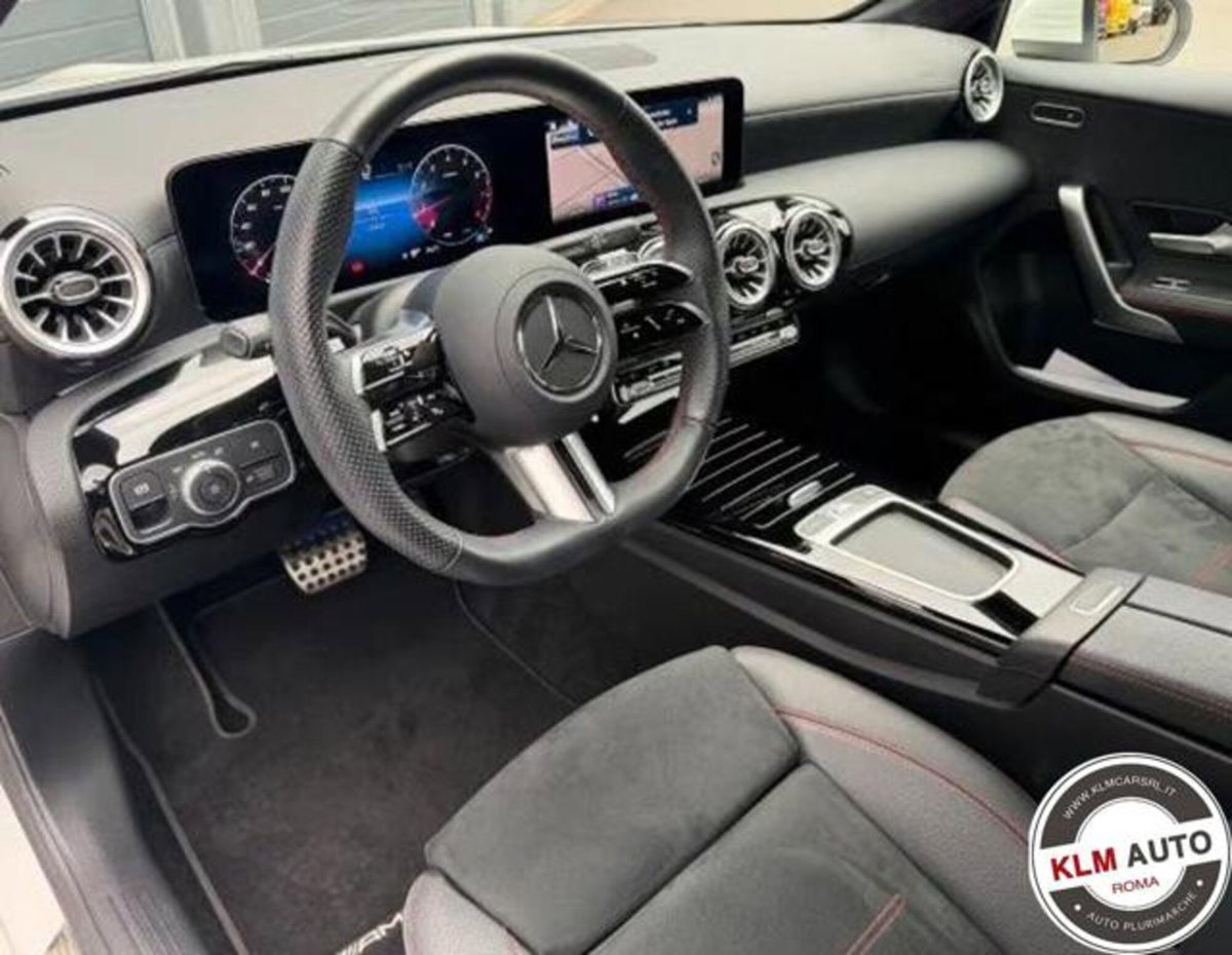 Mercedes-Benz Classe A 200 AMG Line Premium Plus auto (14)