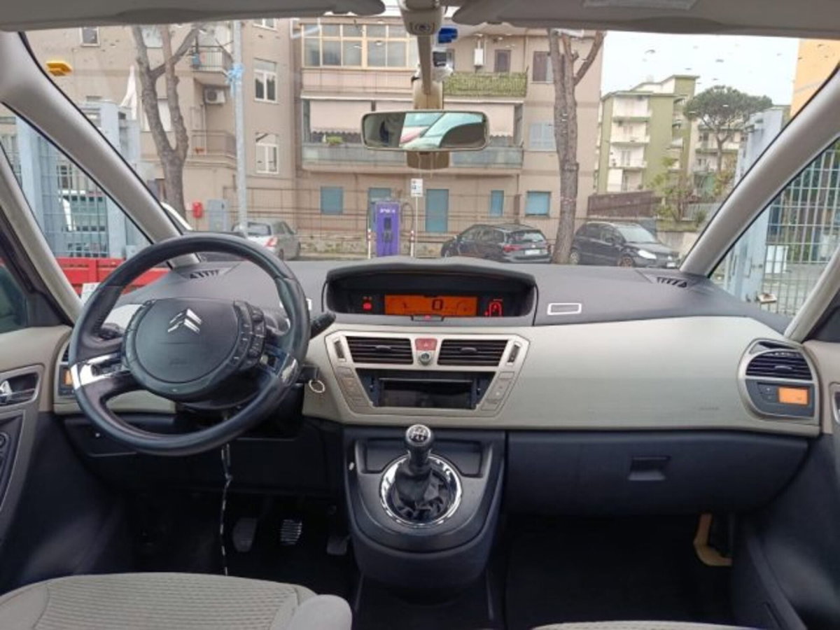 Citroen C4 Picasso 1.6 HDi 110 FAP CMP6 airdream Ideal (10)