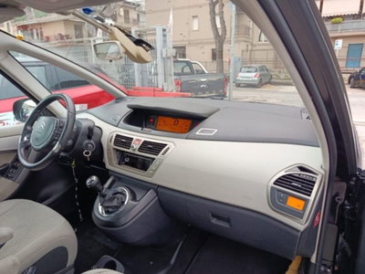 Citroen C4 Picasso 1.6 HDi 110 FAP CMP6 airdream Ideal (11)