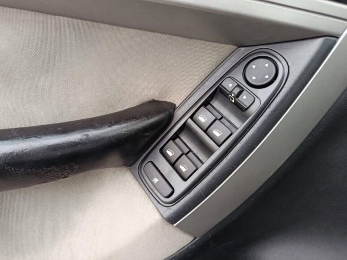 Citroen C4 Picasso 1.6 HDi 110 FAP CMP6 airdream Ideal (9)