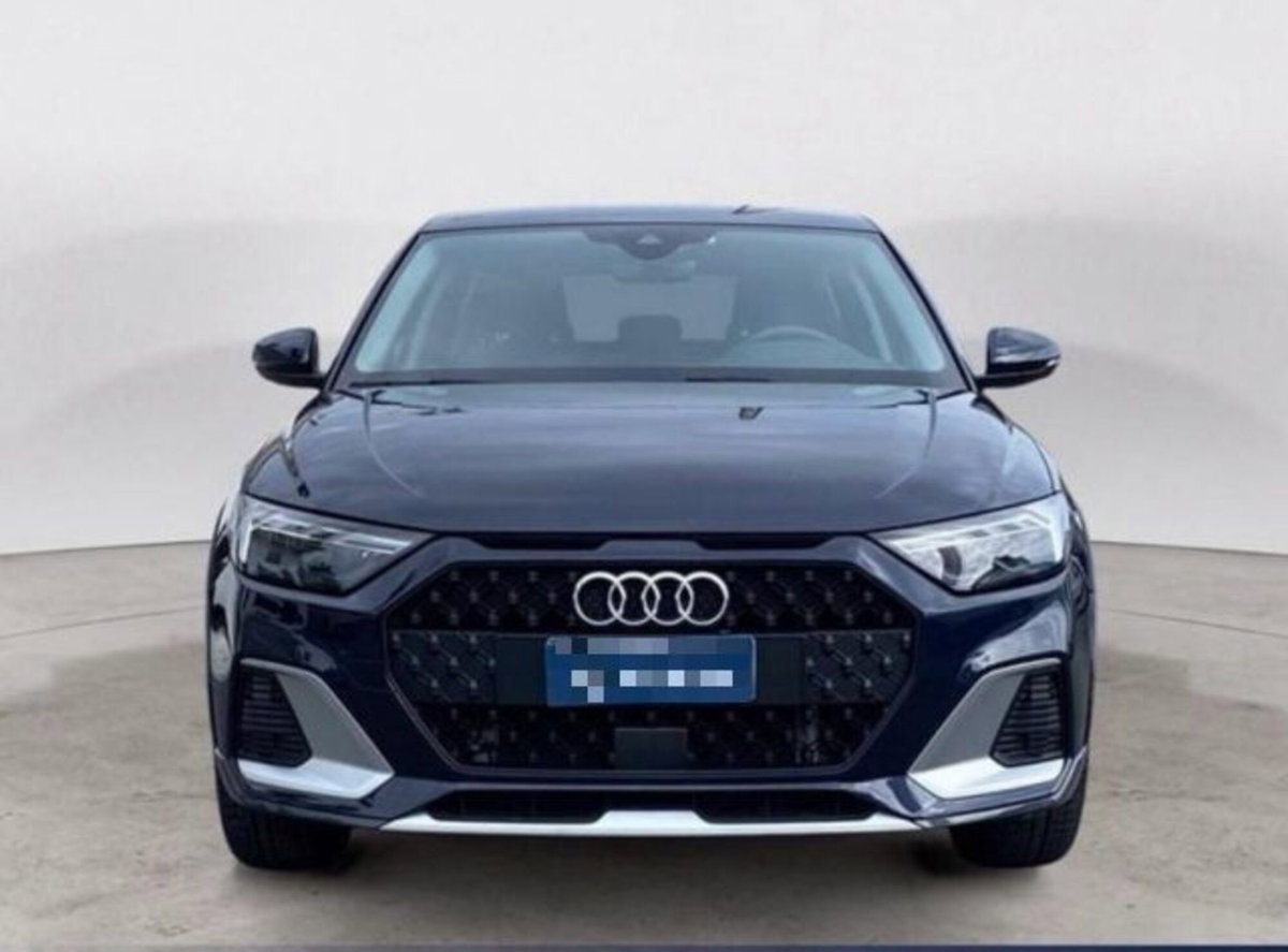 Audi A1 citycarver 30 TFSI Identity Contrast