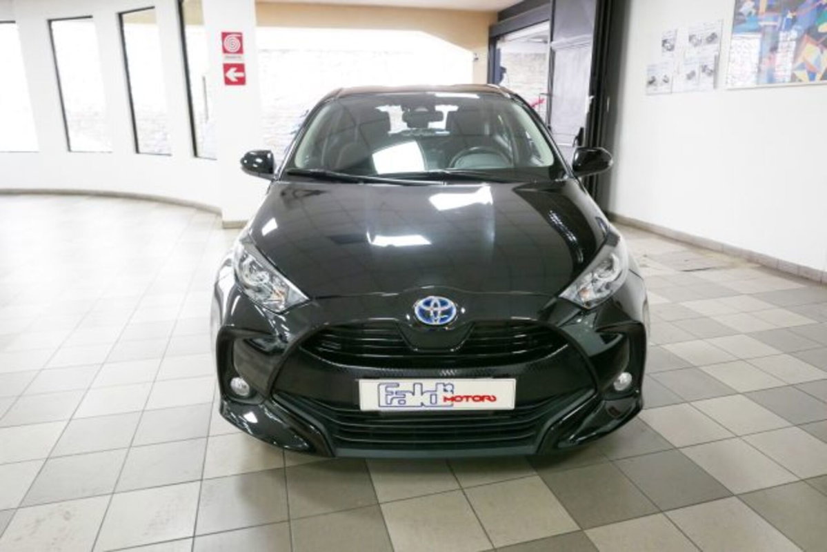Toyota Yaris 1.5 Hybrid 5 porte Style (2)