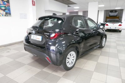 Toyota Yaris 1.5 Hybrid 5 porte Style (4)