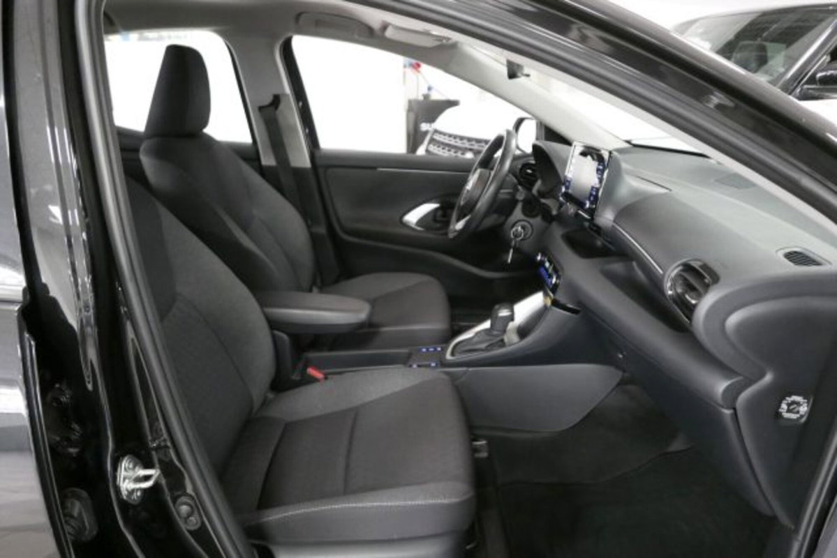 Toyota Yaris 1.5 Hybrid 5 porte Style (8)