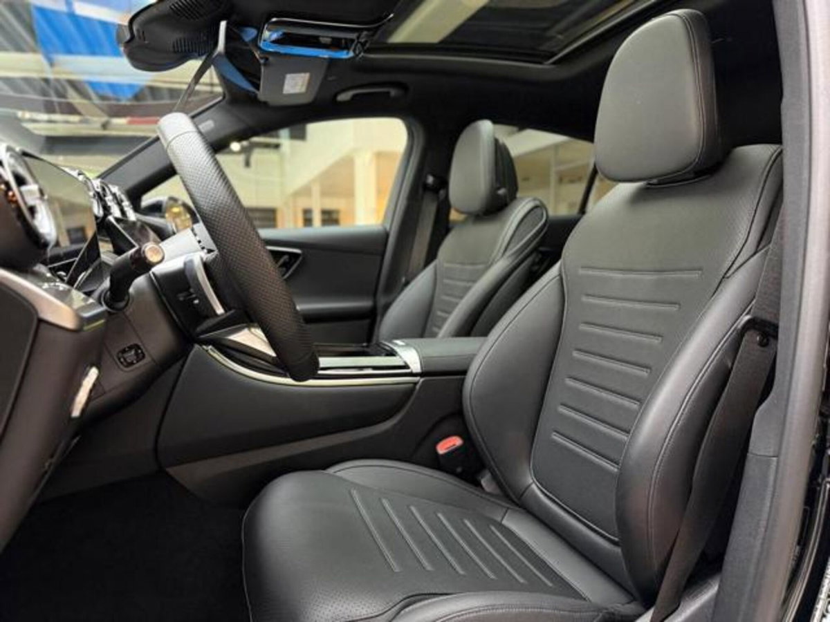 Mercedes-Benz GLC 220 d 4Matic Mild Hybrid AMG Premium Plus (11)