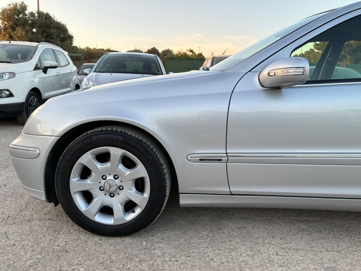 Mercedes-Benz Classe C 220 CDI cat Avantgarde Sport (5)