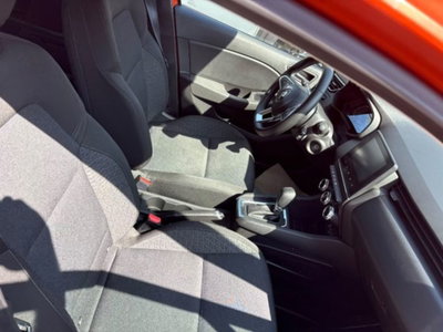 Renault Clio Full Hybrid E-Tech 145 CV 5 porte Equilibre (6)