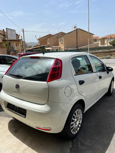 Fiat Punto 1.3 MJT II S&S 95 CV 5 porte Street (4)