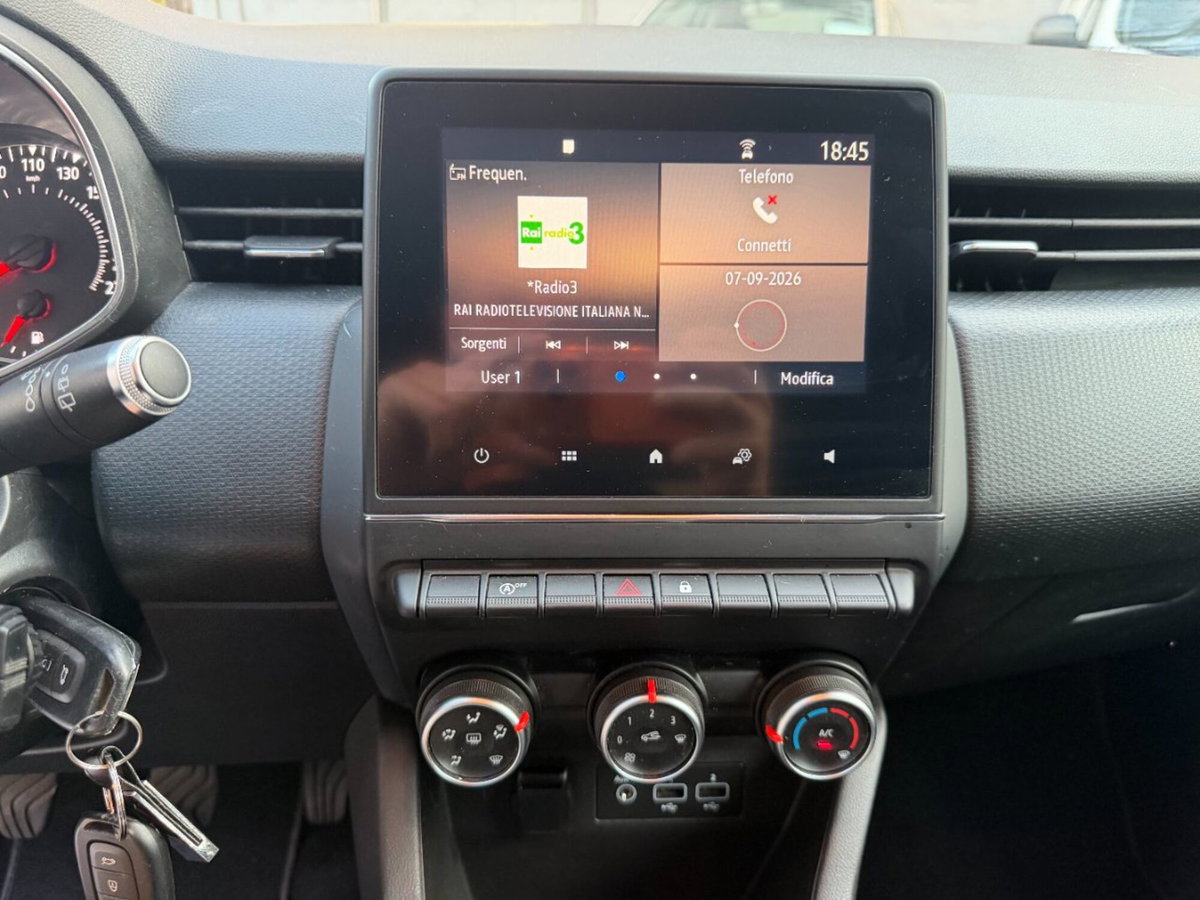 Renault Clio SCe 75 CV 5 porte Intens (12)