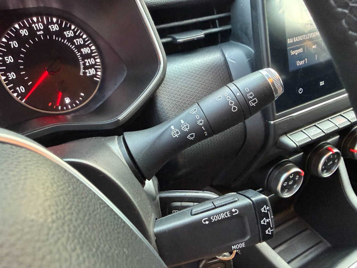 Renault Clio SCe 75 CV 5 porte Intens (17)