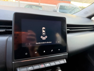 Renault Clio SCe 75 CV 5 porte Intens (19)