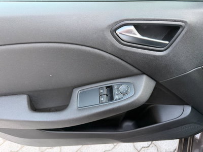 Renault Clio SCe 75 CV 5 porte Intens (9)